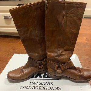 Frye Phillip Harnes Tall brown boots size 8